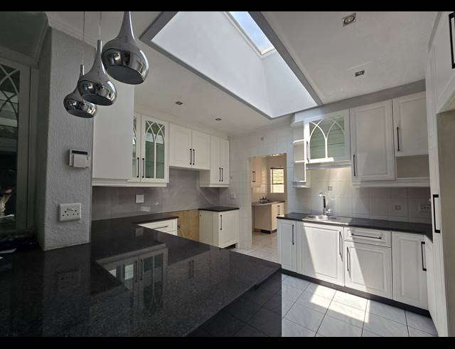 5 BEDROOM CLUSTER FOR SALE IN NEW REDRUTH